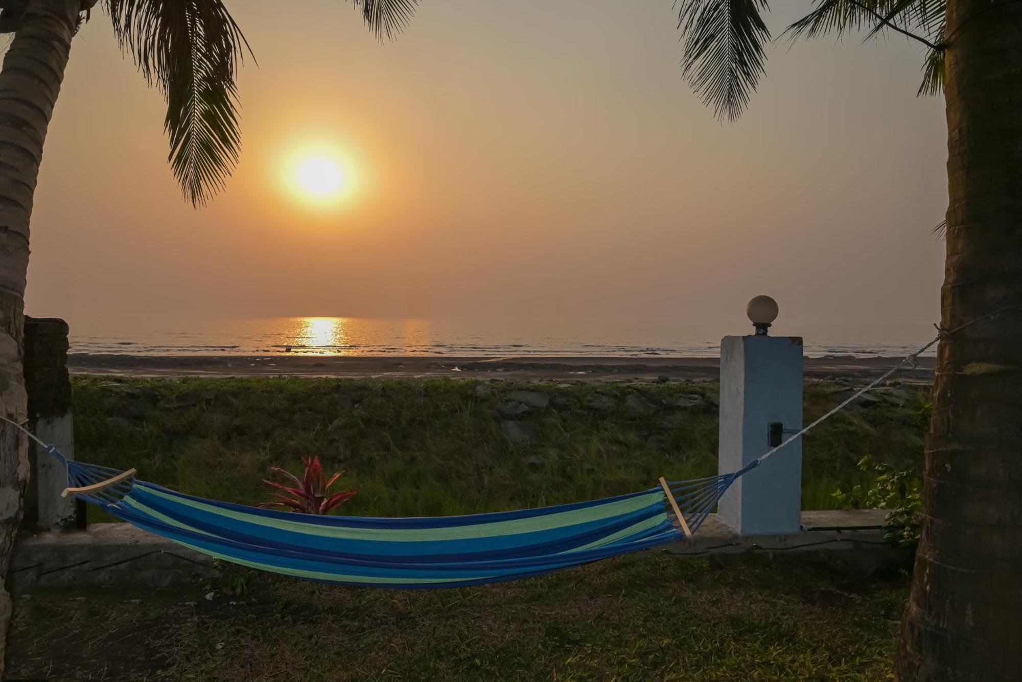 En Ocean Infinity Pool Villa Overlooking Sea ,Beach Touch Alībāg Ngoại thất bức ảnh